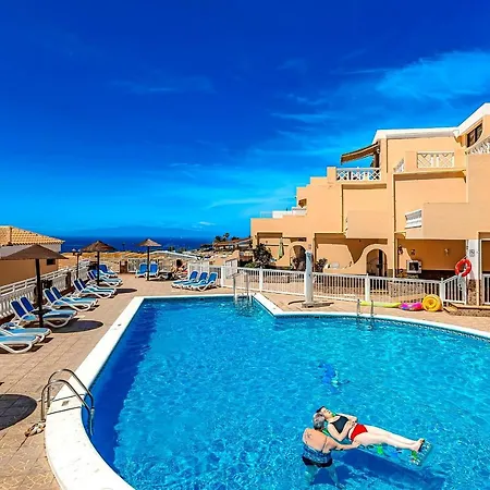 Recently Renovated Seaviews Paradise Court * Адехе