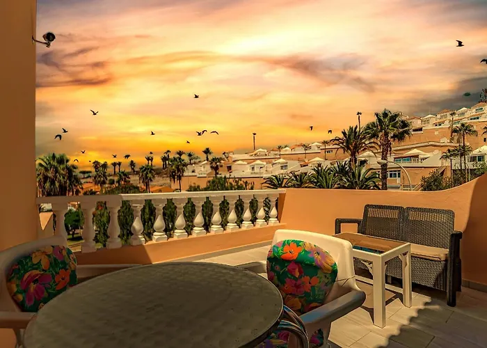 Renovated Seaviews Paradise Court Appartement *